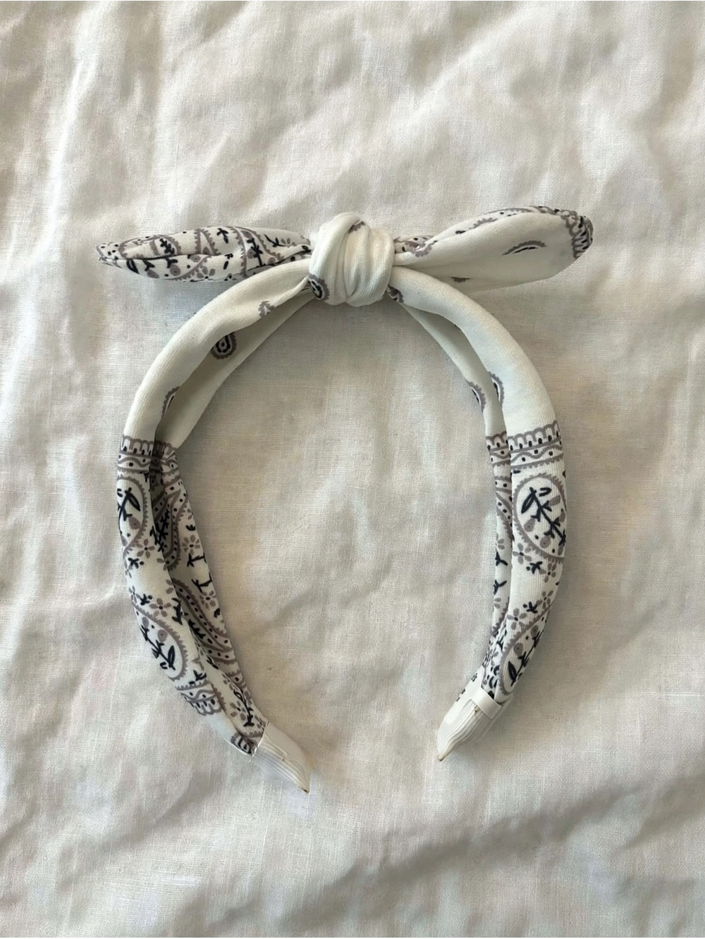 Claire’s Paisley Bandana Bow Headband Set NWT 2pc - Picture 4 of 9